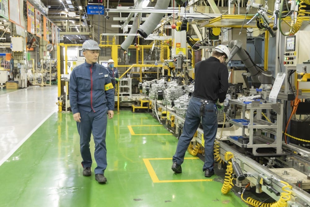 ベテラン社員の作業中の様子