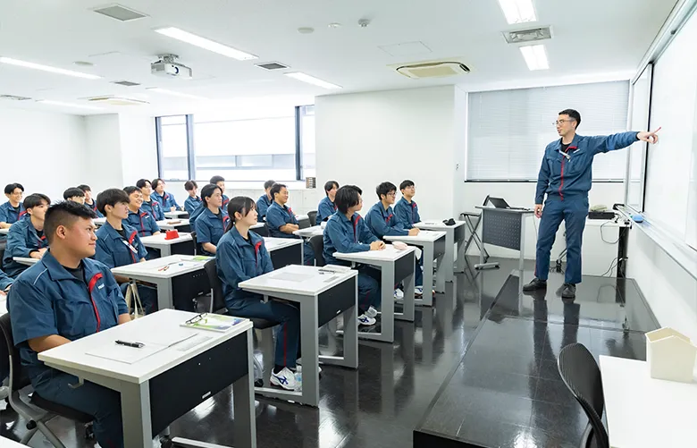 いすゞ高工教室の写真